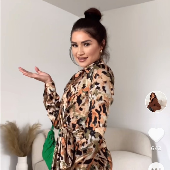 Miss Lola Special Moment Dress - Picture 2 of 3